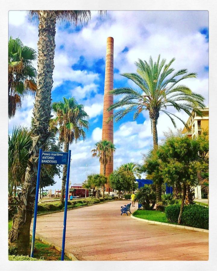 Precioso Apartamento A 5 Minutos Andando De La Playa Málaga Buitenkant foto